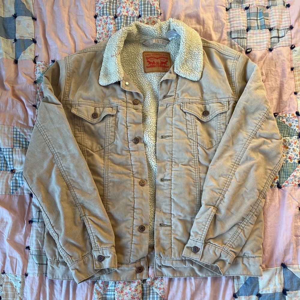 Levi’s corduroy Sherpa lined jacket